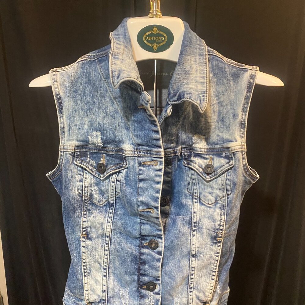 Shavi Jeans Co. Acid Wash Jean Vest – 80s Retro Vibes, Size S/M